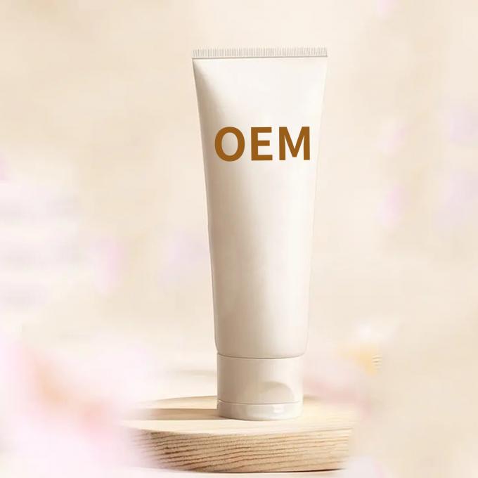 OEM L'idratante per la pulizia del viso senza profumi con niacinamide per donna 0
